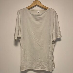Lululemon ivory pima cotton tee sz 8 tried on only